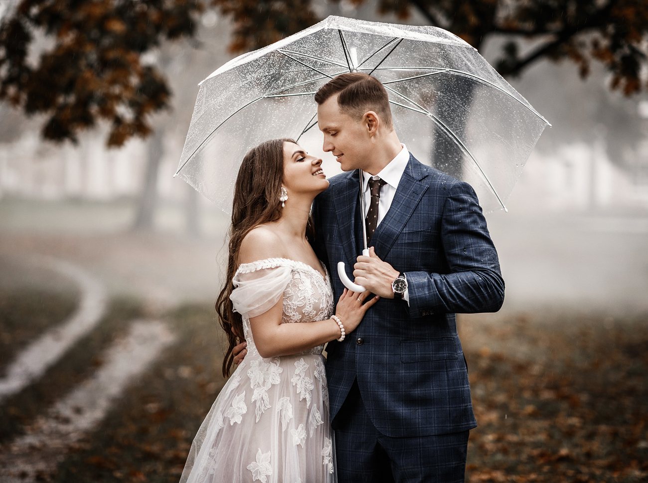 FotoGuru profesionalus vestuvių fotografas Vilniuje vestuvių fotosesija rudenį gamtoje