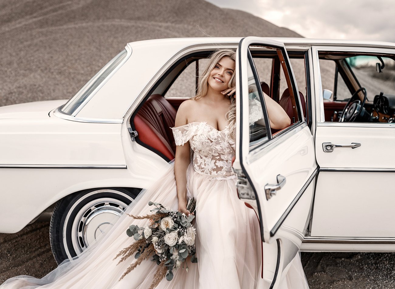 FotoGuru profesionalus vestuvių fotografas Vilniuje vestuvių fotosesija smėlio karjere