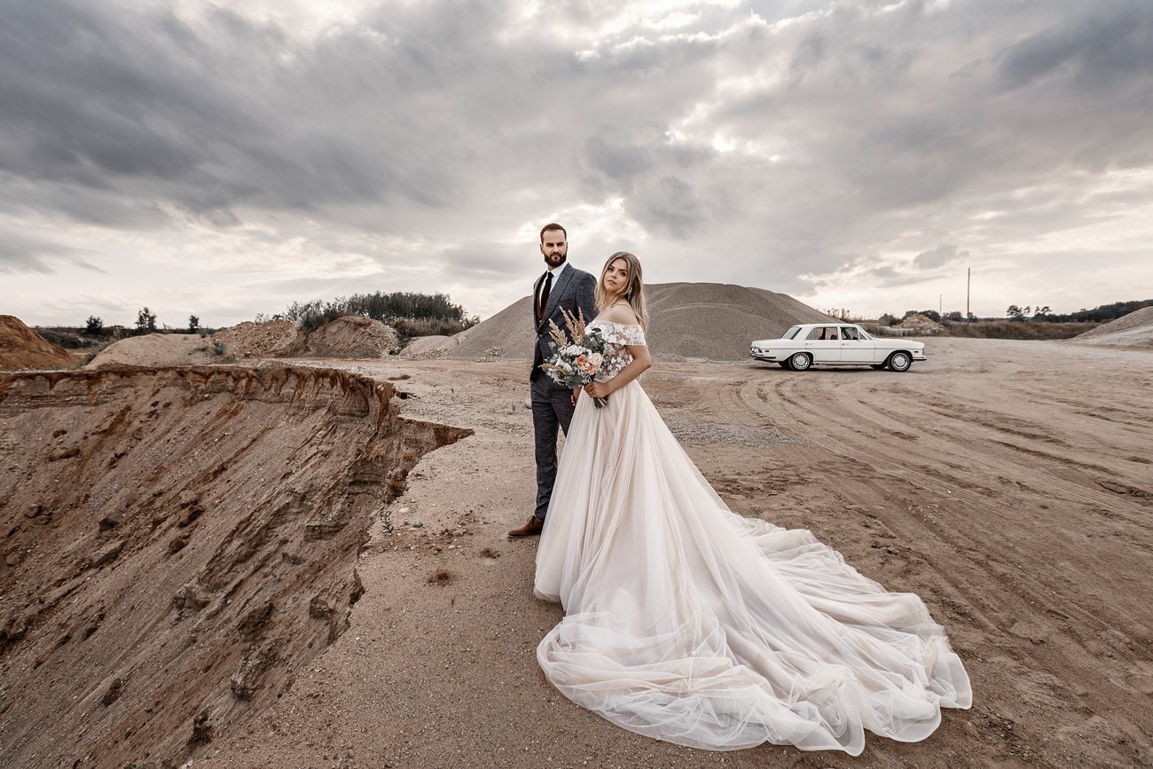 FotoGuru profesionalus vestuvių fotografas Vilniuje vestuvių fotosesija smėlio karjere