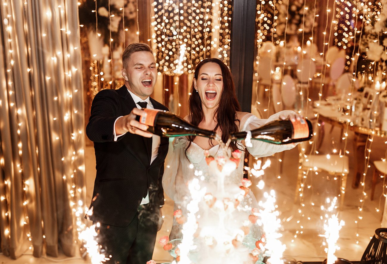FotoGuru vestuvių fotografija vestuvių galerija šampano piramidė vestuvėse